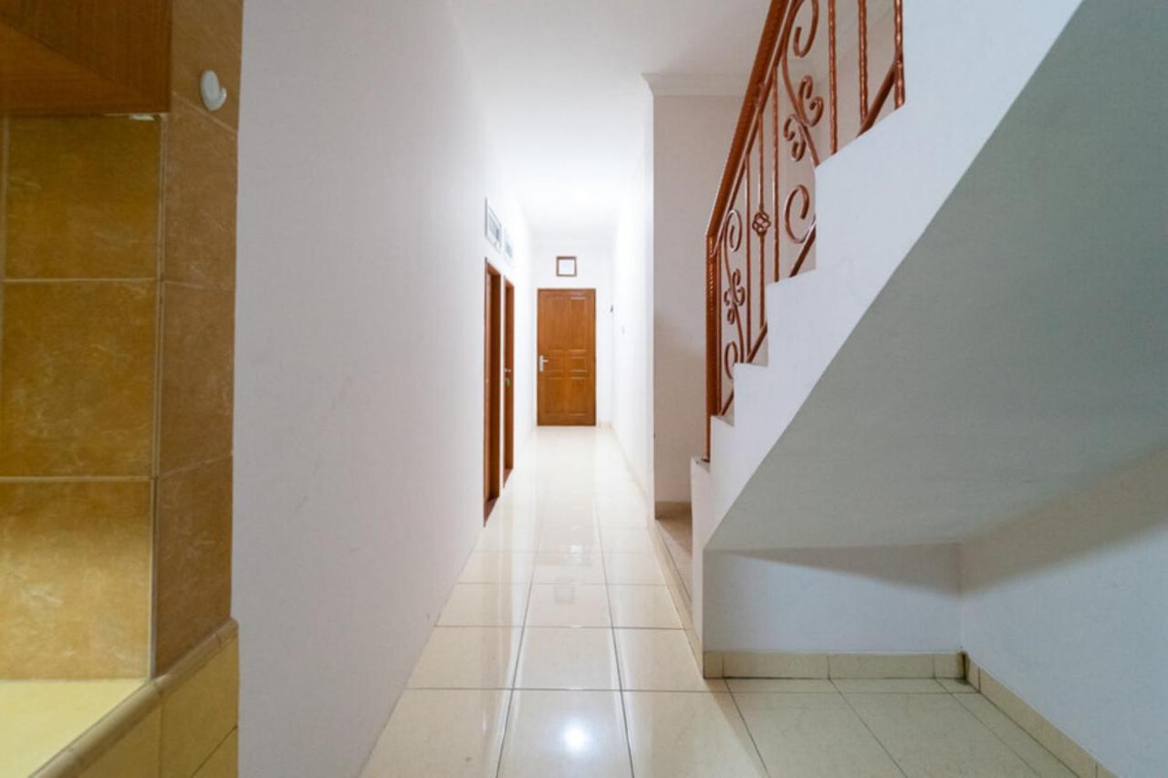 Koolkost Syariah @ Kebon Kacang III Street Джакарта Экстерьер фото
